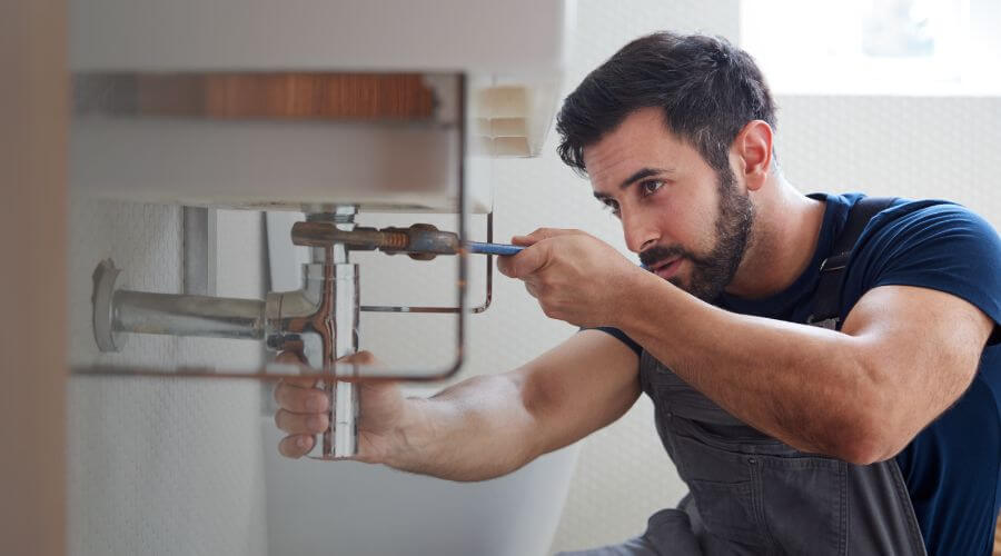 Professional emergency plumbing in Bradgate, IA